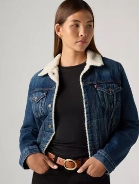 Levi's Original Sherpa Lined Denim Blue Jean Trucker Jacket Size Medium New!